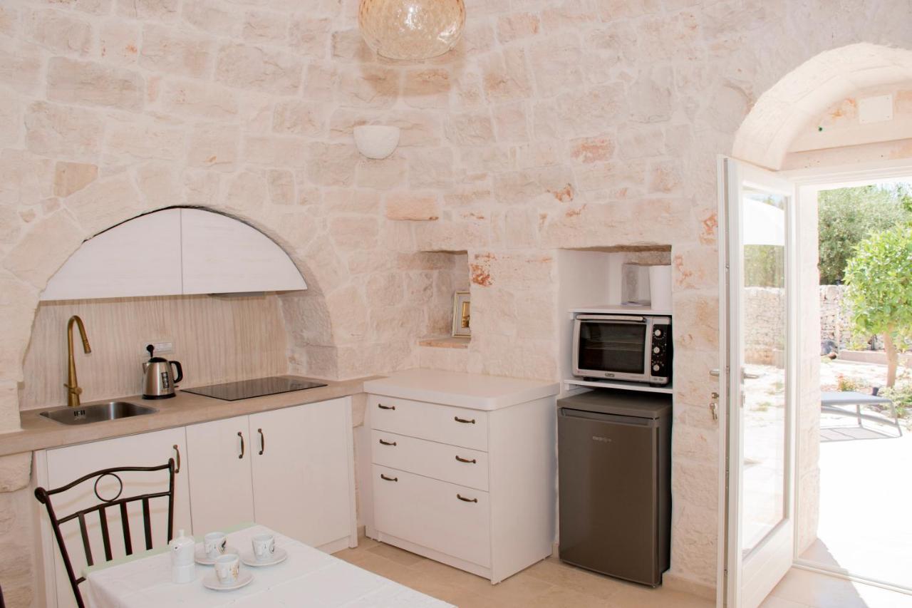 Trullo Cinquenoci Suite Locorotondo Dış mekan fotoğraf