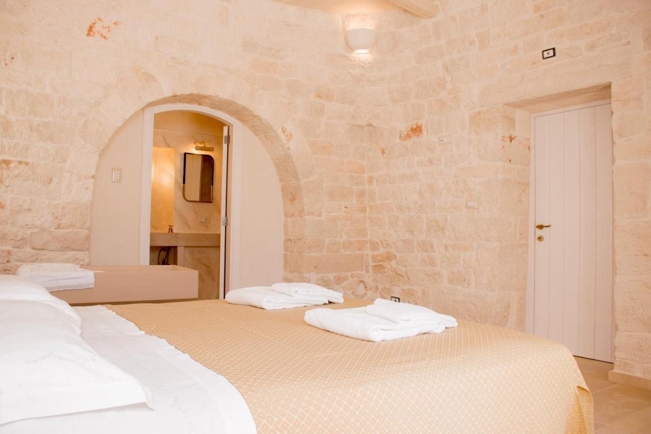Trullo Cinquenoci Suite Locorotondo Dış mekan fotoğraf
