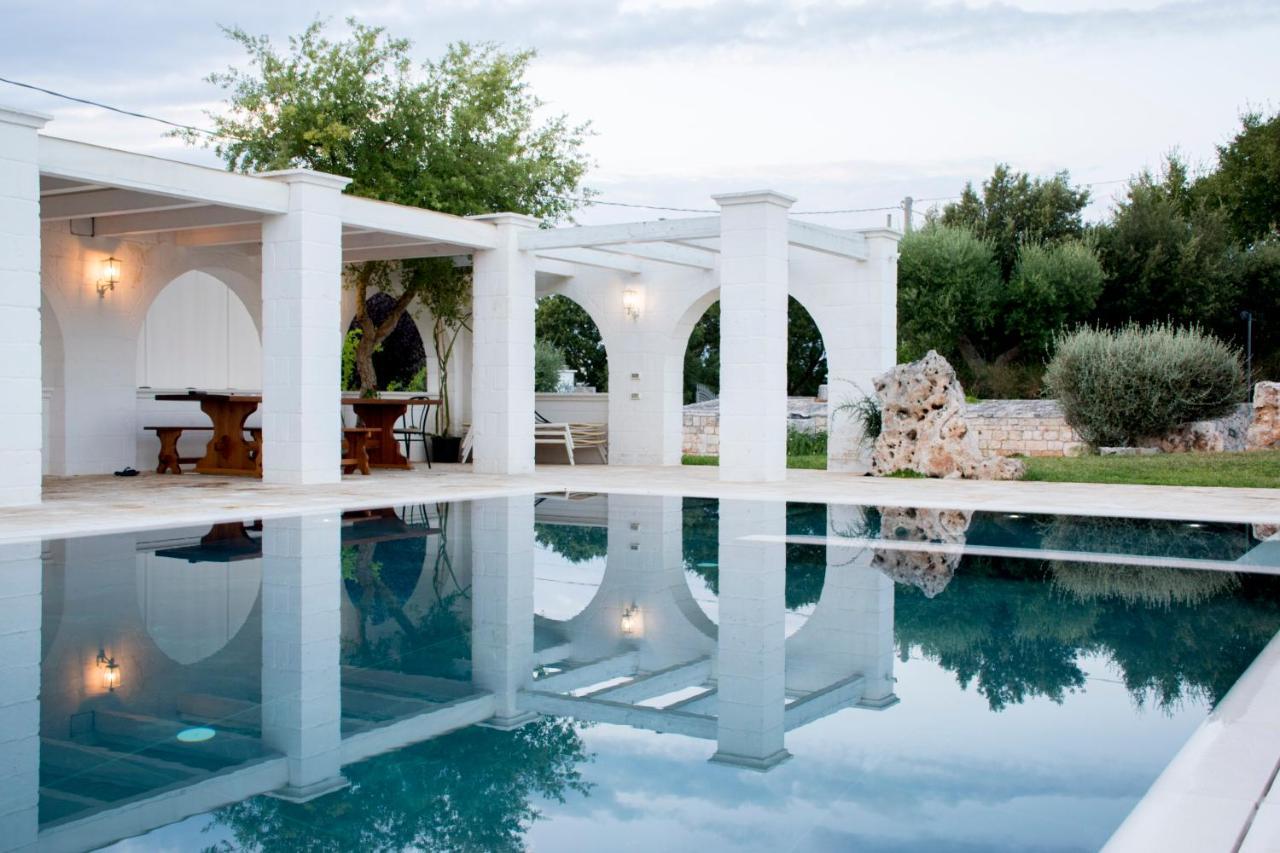 Trullo Cinquenoci Suite Locorotondo Dış mekan fotoğraf