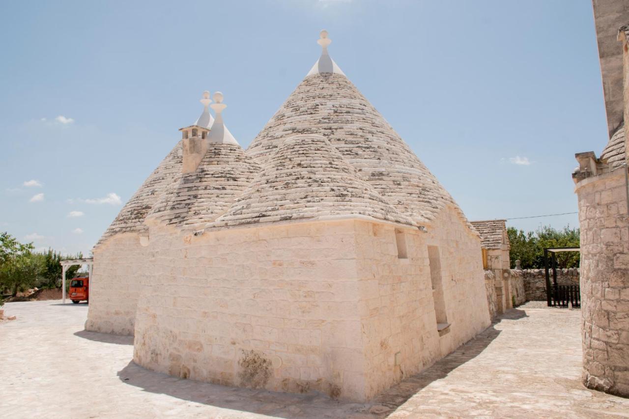 Trullo Cinquenoci Suite Locorotondo Dış mekan fotoğraf