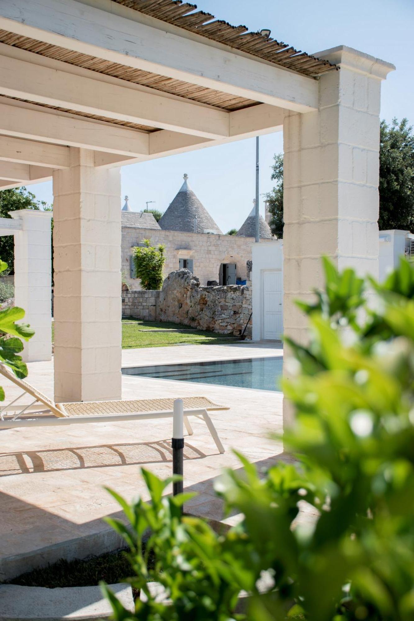 Trullo Cinquenoci Suite Locorotondo Dış mekan fotoğraf
