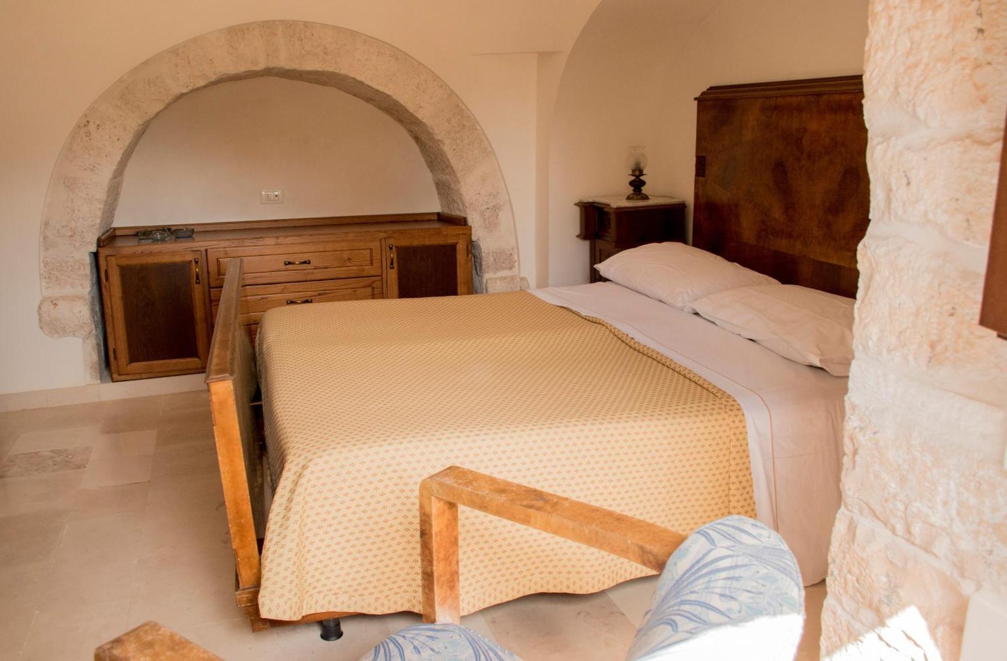 Trullo Cinquenoci Suite Locorotondo Dış mekan fotoğraf